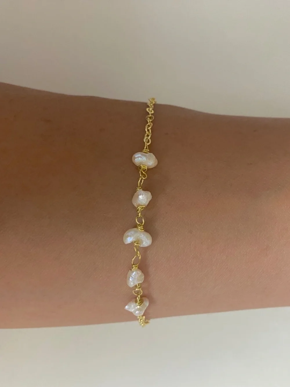 Handmade Adjustable Chain Bracelet with Freshwater Pearl